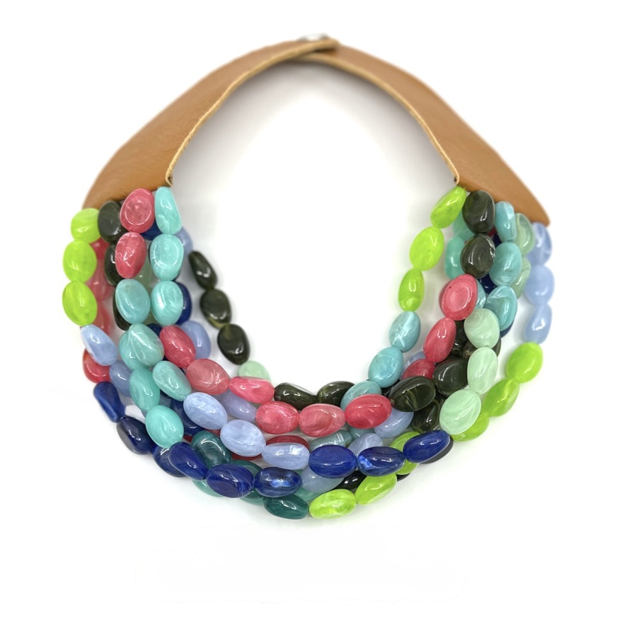 collana-stile-fairchild-baldwin-omhandemade.jpg

Cerchi l'eleganza delle collane stile Fairchild Baldwin? Scopri le alternative scultoree e artigianali firmate OMHANDeMADE